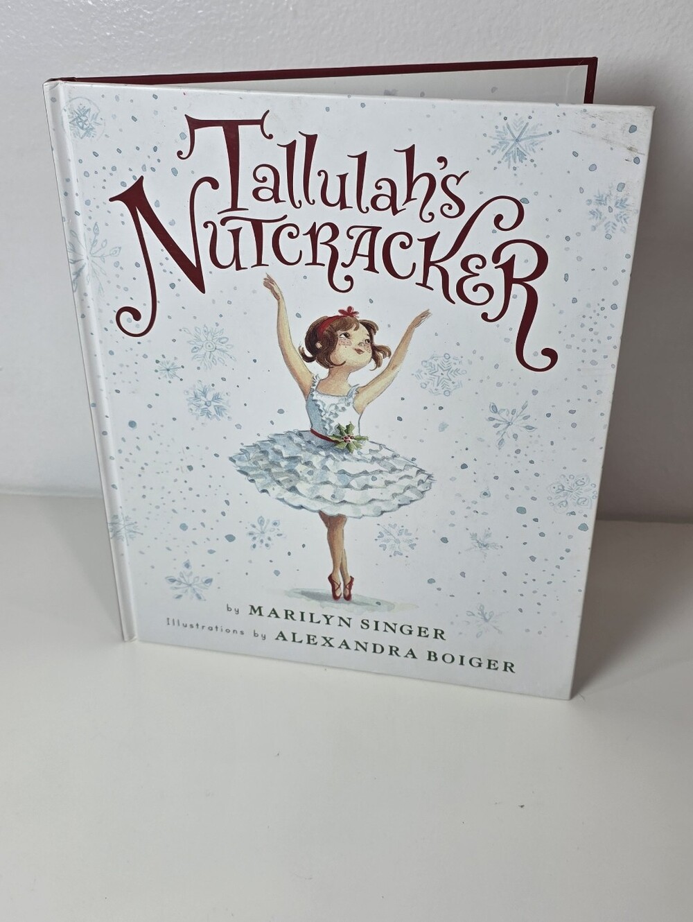 🎄 Tallulah's Nutcracker written by Marilyn Singer